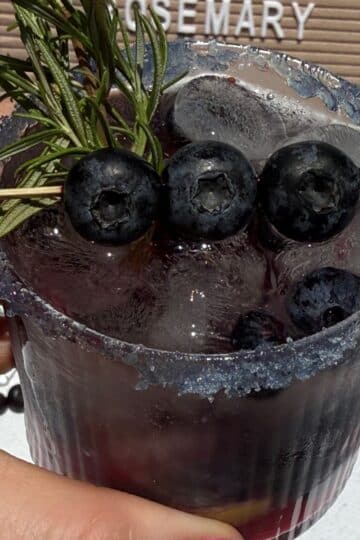 blueberry smash mocktail